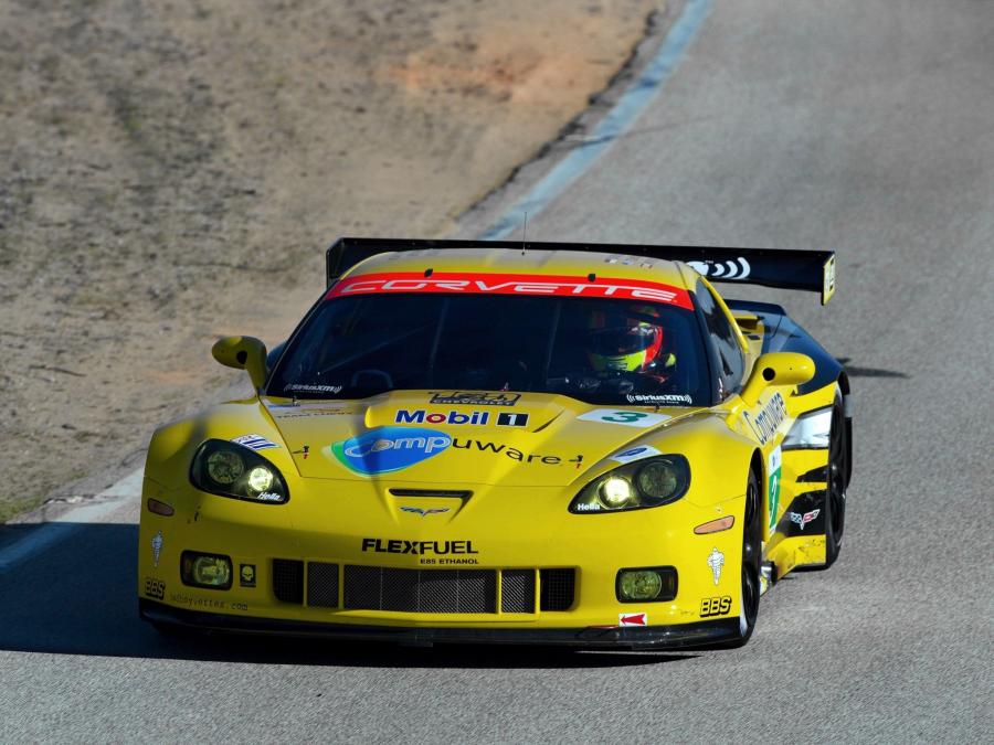 Chevrolet Corvette C6.R GT2 2011 года  (фото 5 из 6)